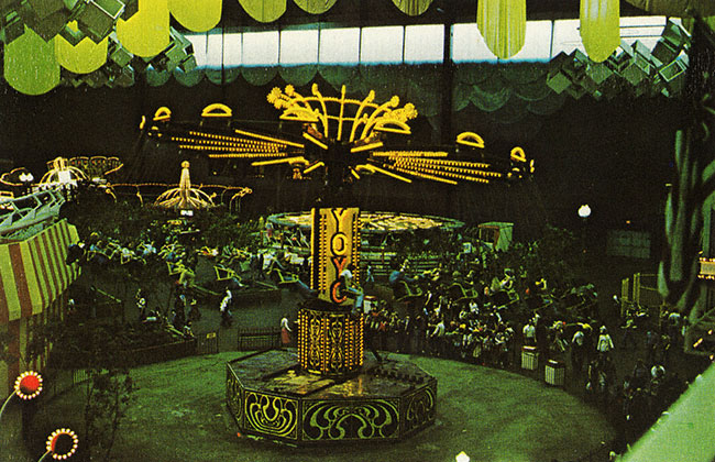 The Yo-Yo at Old Chicago Amusement Park and Shopping Center