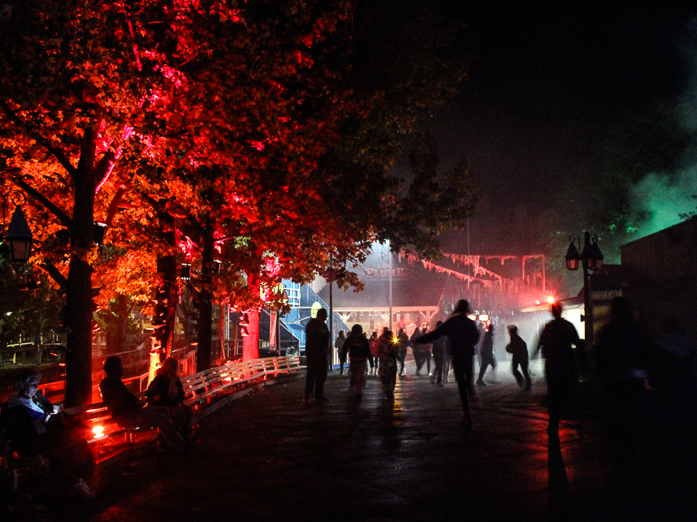 Negative-G - Six Flags St. Louis Fright Fest 2015 - Page Two