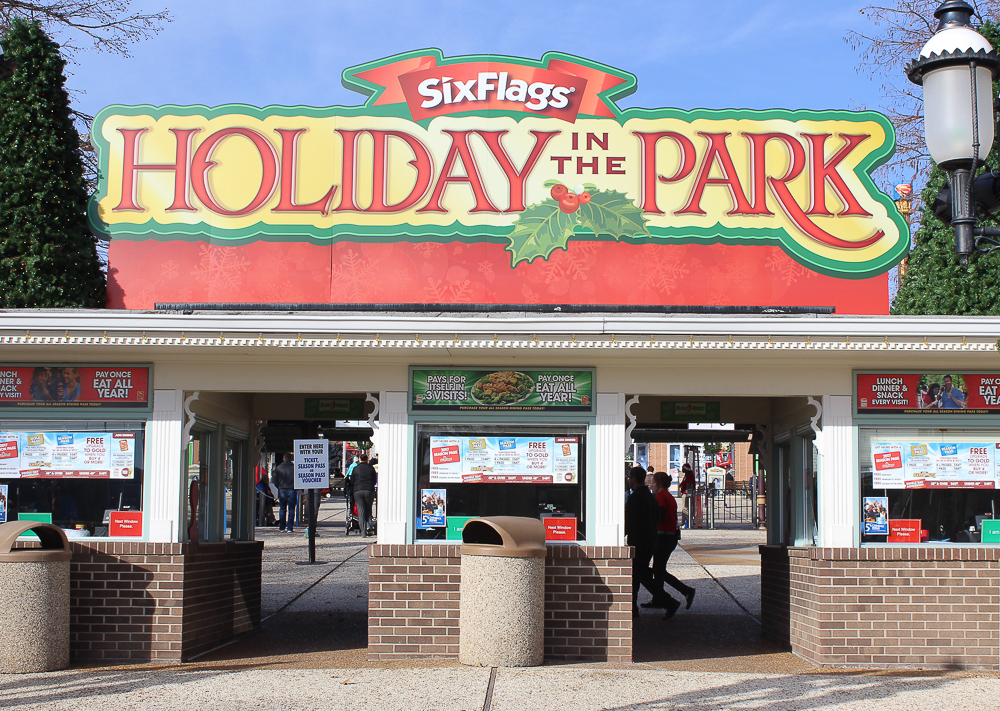 Negative-G - Six Flags St. Louis Holiday In The Park 2016 - Page One