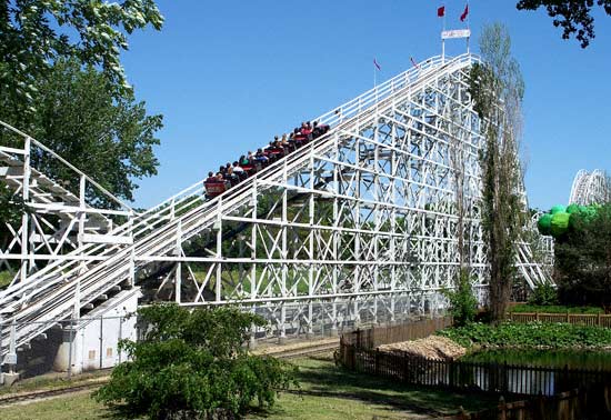 The High Roller Rollercoaster at Valleyfair, Shakopee, Minnesota