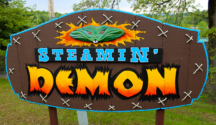 The Steamin Demon rollercoaster at Six Fags The Great Escape, Queensbury, new York