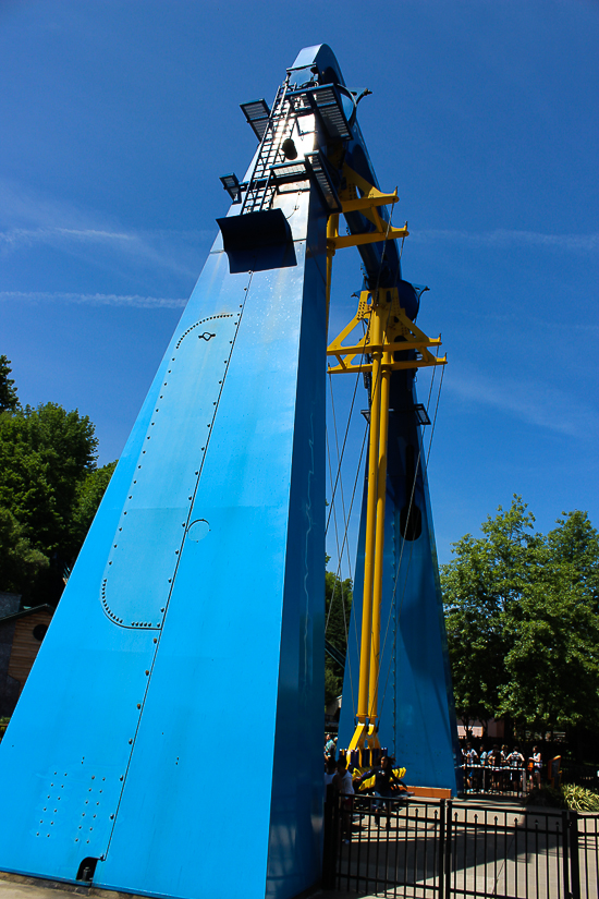 Thunder 'N Lightning at Lake Compounce Amusement Park, Bristol, Connecticut