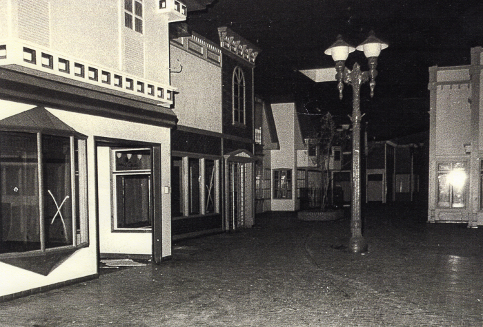 Old Chicago Shopping Center & Amusement Park, Bolingbrook Illinois
