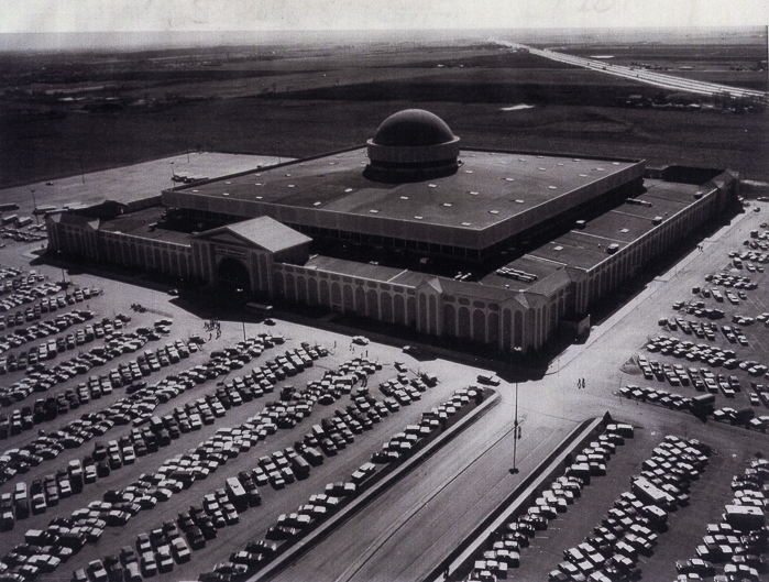 Old Chicago Shopping Center & Amusement Park, Bolingbrook Illinois