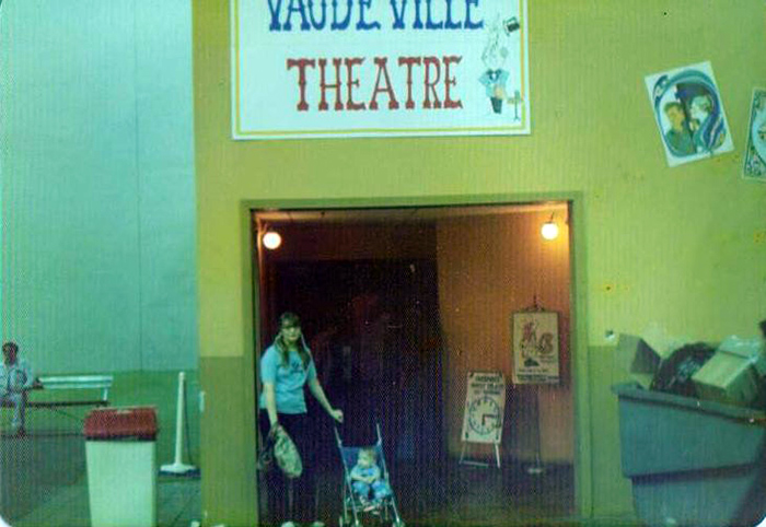 Old Chicago Shopping Center & Amusement Park in Bollingbrook, Illinois