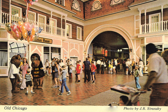 Old Chicago Shopping Center & Amusement Park, Bolingbrook Illinois