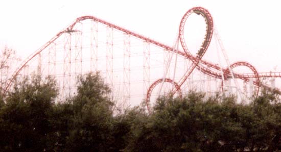 Viper @ Six Flags Magic Mountain
