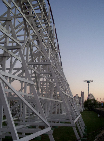 The Judge Roy Scream in the early morning at Six Flags Over Texas, Arlington, TX