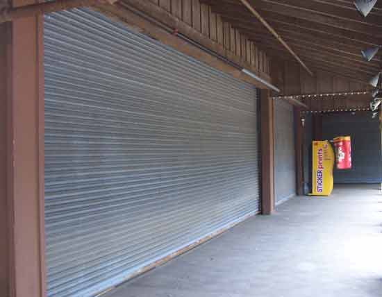 Empty Building @ Six Flags St. Louis