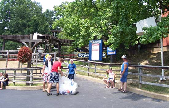 The Screamin Eagle Rollercoaster at Six Flags St. Louis, Allenton, MO