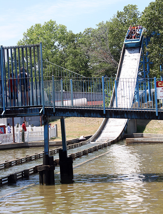 The Tidal Wave at Six Flags St. Louis, Eureka, Missouri