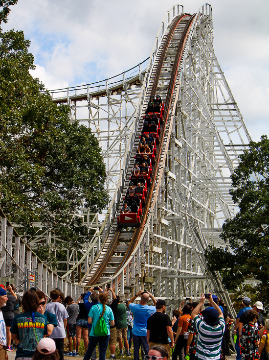 The Screamin' Eagle rollercoaster at Six Flags St. Louis, Eureka, Missouri